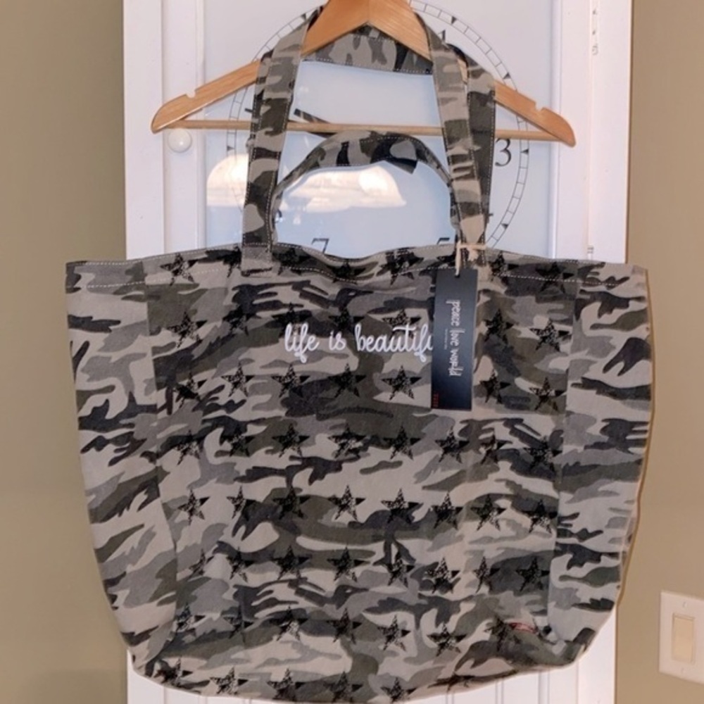 NWT peace love world Oversized Camo Stars Tote Bag